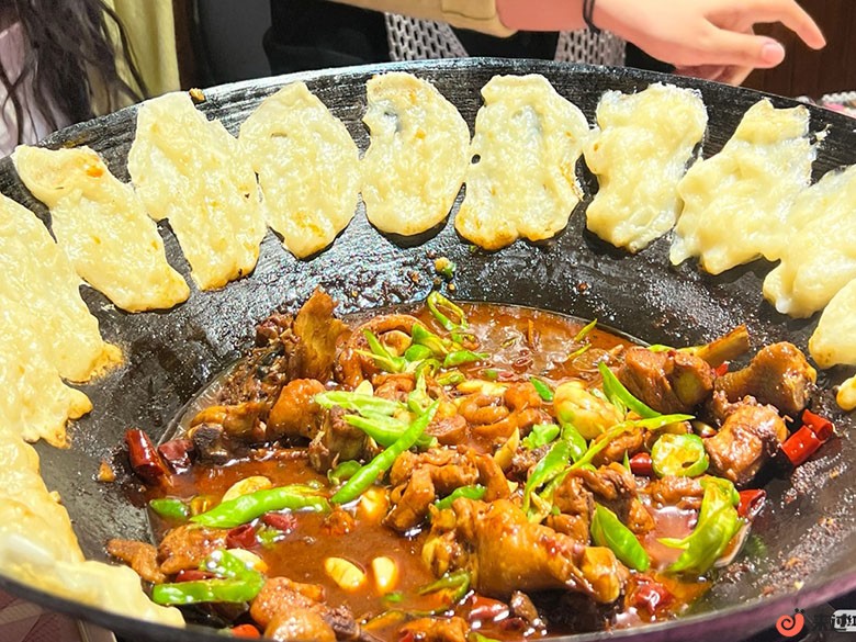 地锅鸡.jpg