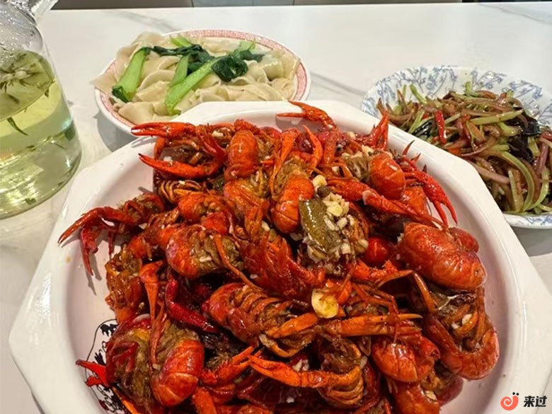 龙虾.jpg
