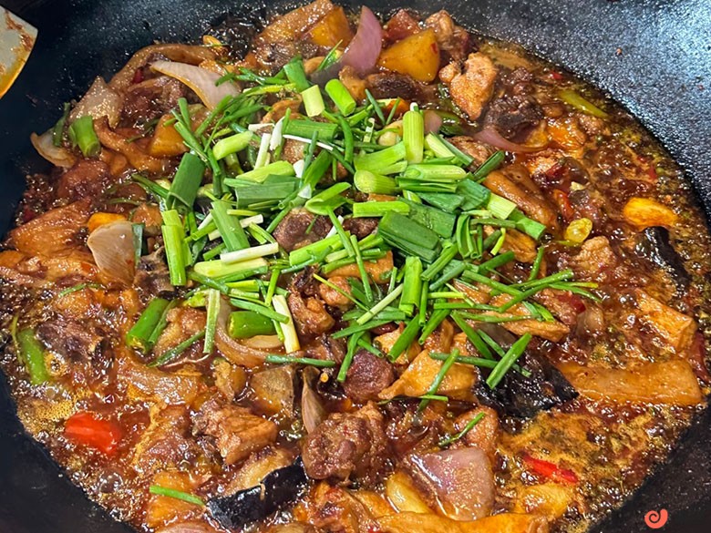 地锅鸡.jpg