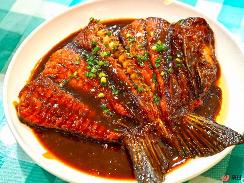 鱼尾.jpg